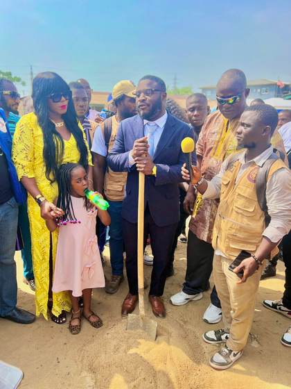The Tapson family at the ground breaking ceremony